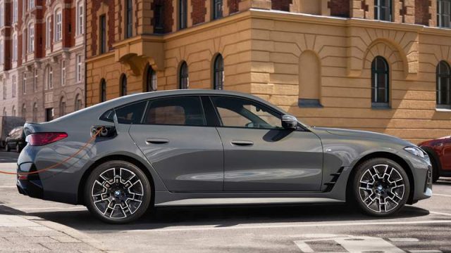 bmw-i4-side-view